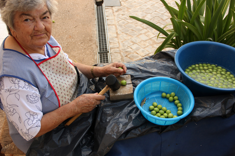 Manuel: Olives