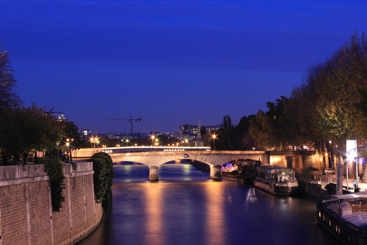 pont de quai de seine paris