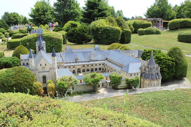 ABBAYE DE FONTEVRAUD