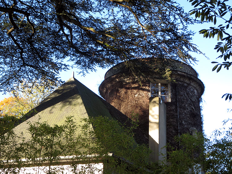 2017 11 14 6702 La Tour Nzant de Saint Brice sous Fort.jpg