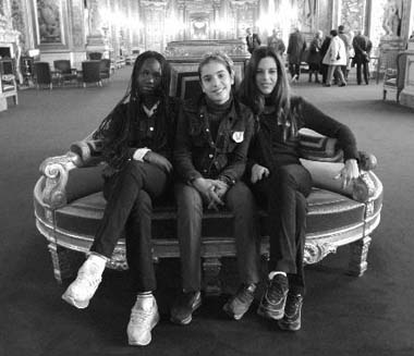 colette54.jpg (22683 octets)