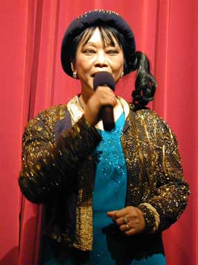 georges107.jpg (16588 octets)