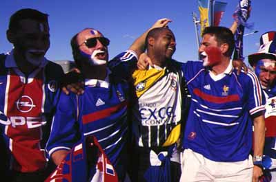 manu16.jpg (19109 bytes)